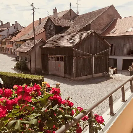 D La Tour Bed & Breakfast